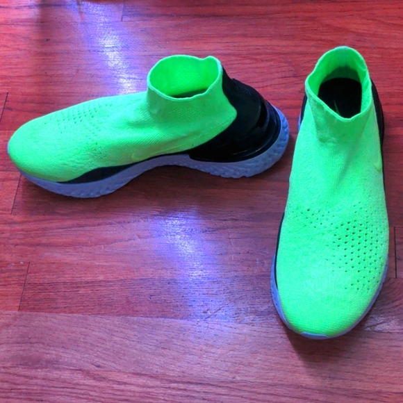 Nike Rise React Flyknit Running - Picture 2 of 5